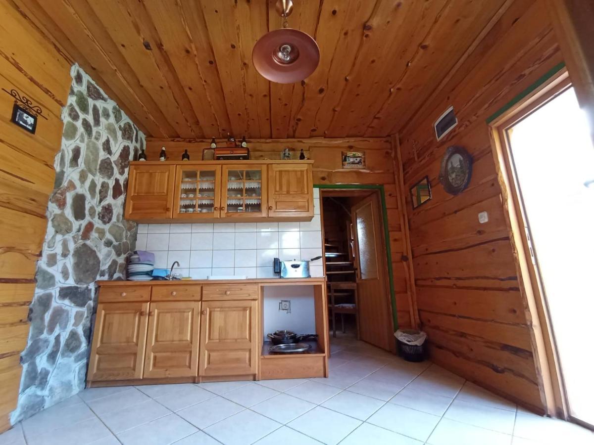 Ivona - Kuca Za Odmor Perusic - Stara Lika Apartment Exterior photo